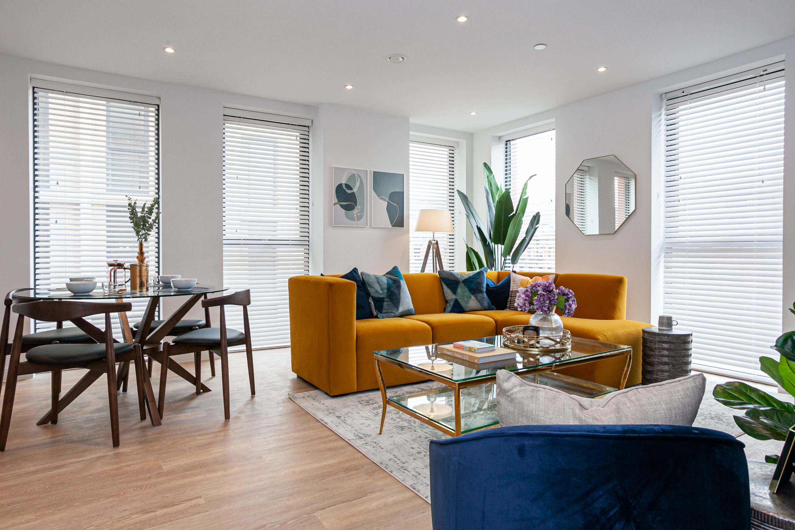 Manchester New Square Luxury 1, 2 and 3 bedroom apartments at