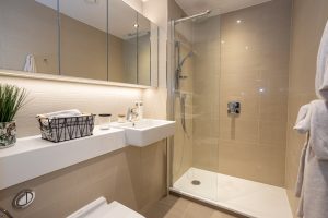 605 Carding Ensuite